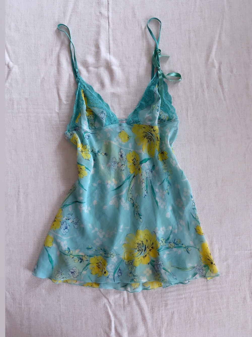 Y2K Victoria's Secret Aqua Floral Lace Cami Top